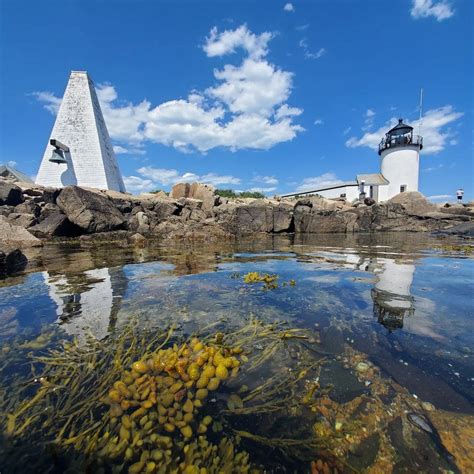 11 Beautiful Southern Maine Lighthouses To Visit This Year