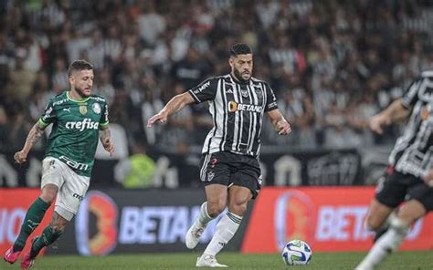 Atlético MG e Palmeiras empatam em jogo equilibrado do Brasileirão