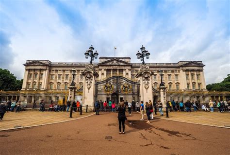 Buckingham Palace In London Hdr Editorial Image Image Of Palace