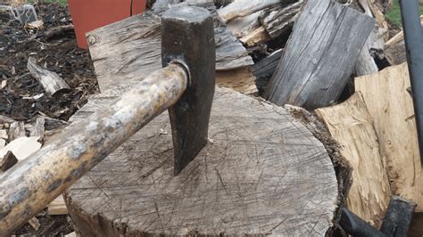 How To Split Wood By Hand Using Wood Splitting Tools Woodsman Report