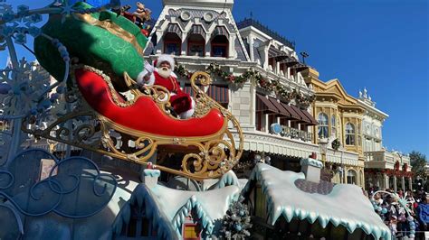 Photos Video Daytime Parades Return To The Magic Kingdom With Mickey