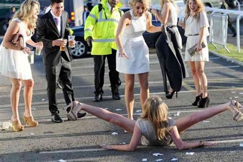 Cup Drunkeness Racegoers Behaving Badly