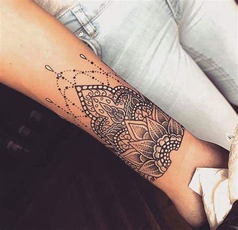 Unterarm Mandala Tattoo Vorlagen Arm Frau