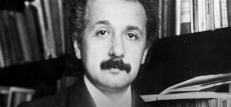 Albert Einstein Kimdir Nsanl K I In Faydal Bulu U