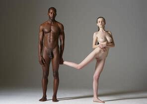 Black And White Bloom Emily Emily And Mike Form And Figure 08 W800 Porn Pic