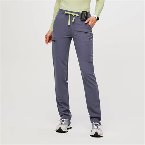 Womens Yola Skinny Scrub Pants™ · Figs