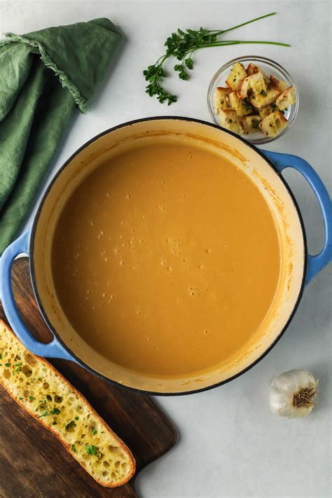 Garlic Bread Soup I Heart Vegetables