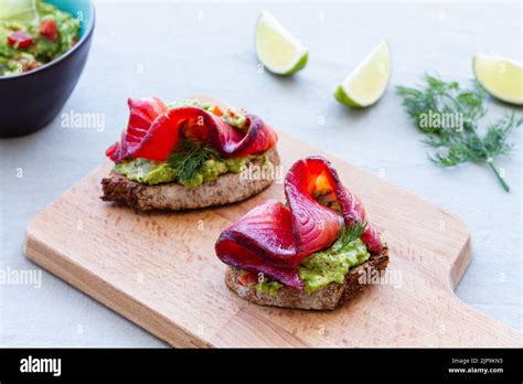 Snack Finger Food Avocado Lachs Brot Graved Rote Bete Lachs Snacks