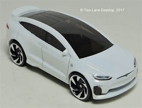 Hot Wheels Tesla Model X And Matchbox Fiat 500X