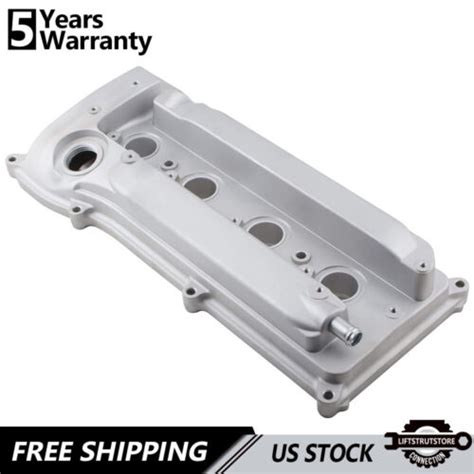 Engine Valve Cover For Toyota Camry Highlander Harrier Rav L