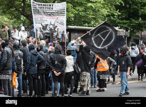 London Uk 6th May 2017 Anti Fascists Counter Protest The Far Right Movement South East