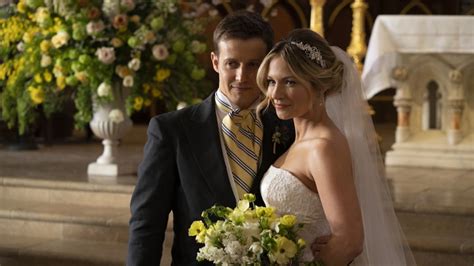 Get Your First Look At Jamie And Eddies Blue Bloods Wedding Photos