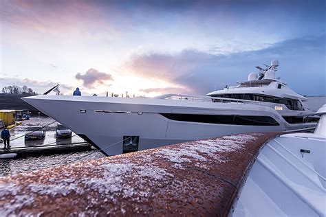 Feadship Lan A Superiate Somnium De Metros Boat Shopping