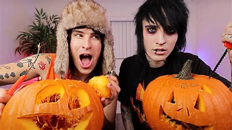 Emos Attempting To Carve Halloween Pumpkins Youtube