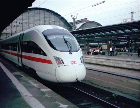 DB BR 411 ICE T In Frankfurt Main Hauptbahnhof Bahnbilder De