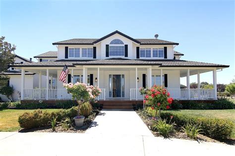 Hollister, CA Real Estate - Hollister Homes for Sale | realtor.com®