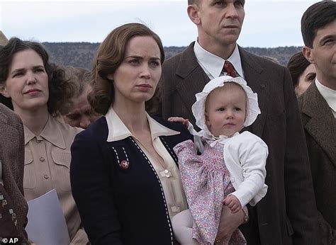 The BAFTAs 2024 Emily Blunt Dazzles In An Ab Flashing Nude Gown With Ornate Embellishment As