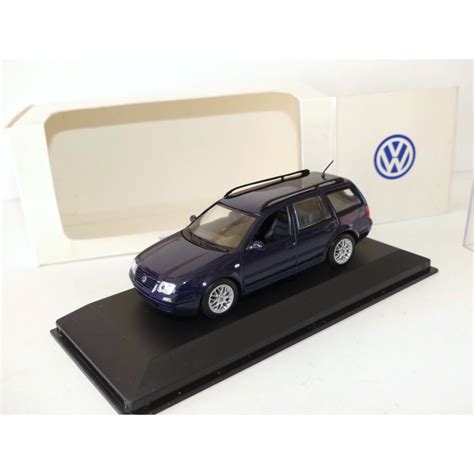 Vw Bora Variant Bleu Marine Minichamps De Reference