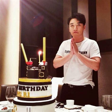 Seungri Birthday Cake In Singapore 20181208