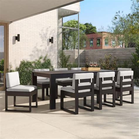 Telluride Aluminum Outdoor Expandable Dining Table Side