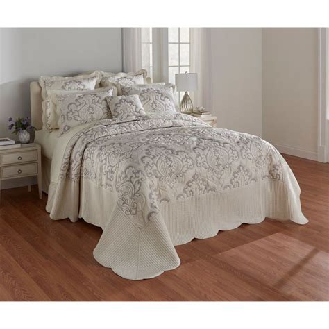 Brylanehome Bedding Lightweight All Season Modern Amelia Quilted Damask