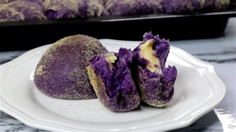 Ube Cheese Pandesal Soft And Fluffy Ube Pandesal Recipe How To Make Pandesal Asmr Youtube