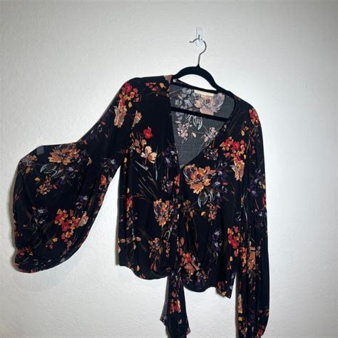 Lovestitch Tops Lovestitch Floral Blouse Poshmark