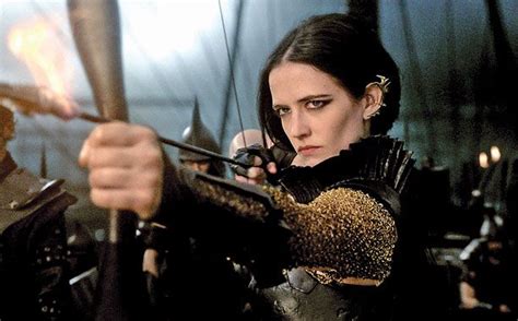 Xerxes 300 Rise Of An Empire Before Xerxes Steals The Show In New