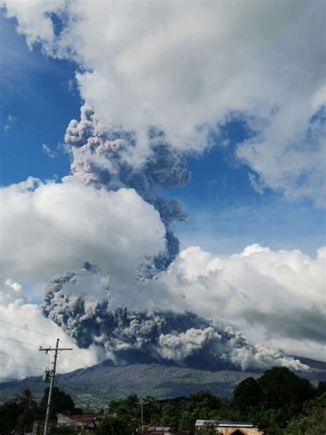 Evacúan a miles de personas en Filipinas por erupción de volcán TV Yumurí