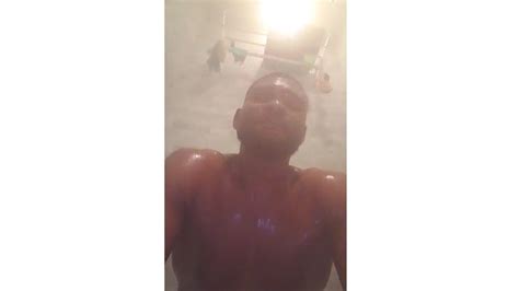 RELOADED Usher Posted A Nude Selfie On Snapchat