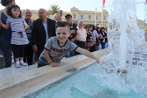 Piazza Matteotti Inaugurata La Fontana Monumentale Gazzetta Del Sud