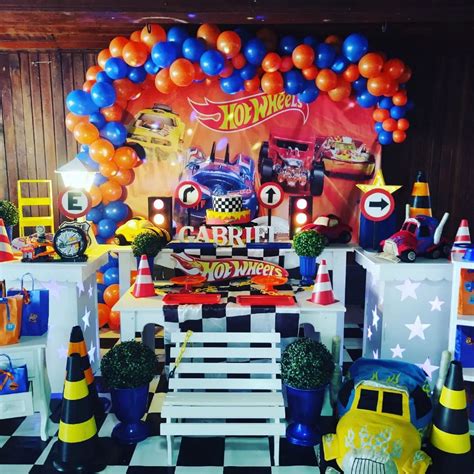 Aluguel de Decoração Hot Wheels Elo Produtos Especiais