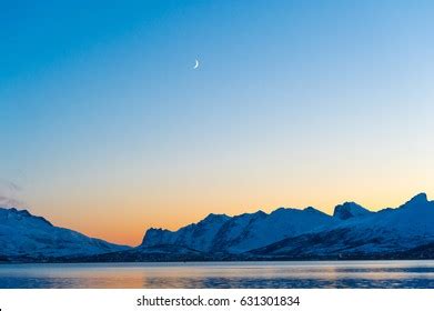 1,866 Iceland midnight sun Images, Stock Photos & Vectors | Shutterstock