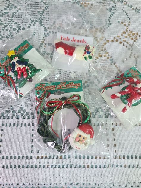 Set 4 Tacky Christmas Pin Brooch Wreath Tree Stocking Candy Canes