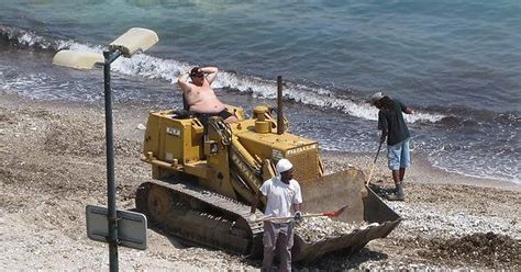 guy   bulldozer pics