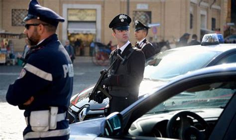 Ιταλία: Έτοιμες να ξεκινήσουν οι δίκες για 444 φερόμενους ως μέλη της ...