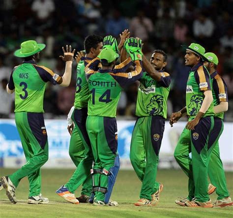 Tnpl 2016 Kings Beat Giants In High Scoring Thriller