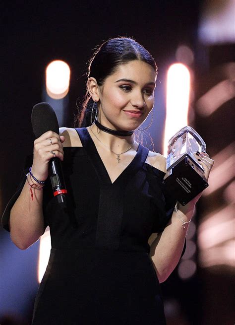 Alessia Cara Wins Pop Album Of The Year At 2017 Juno Awards