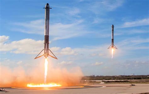 Spacex Pousa N Cleos Do Foguete Falcon Heavy Sucesso Pela Primeira