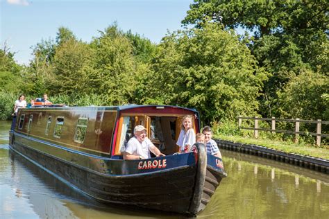 Top 5 Narrowboat Holidays On The Trent Mersey Canal Drifters