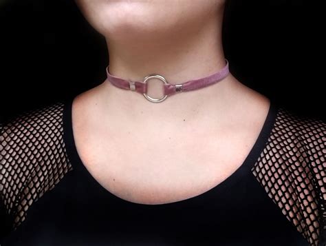 Choker Em Veludo Argola Elo Produtos Especiais