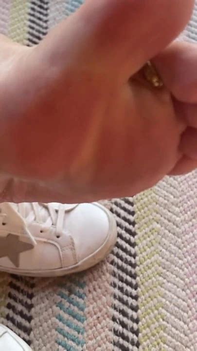 Emotional Moment From Mrs Mature Feets Stinky Socks Come Off After A
