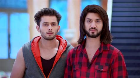 Ishqbaaaz | Seasons 1 | Episode 82 | 18 September 2016 - TvFreezer