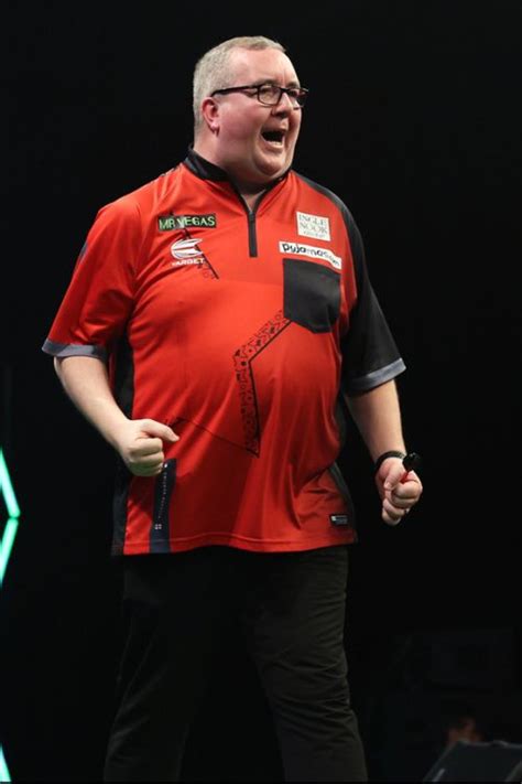 Stephen Bunting Net Worth 2023: How Rich Is The English Dart Player?