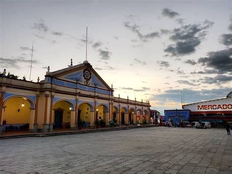 Atardecer En El Palacio Municipal De Ocotl N De Morelos