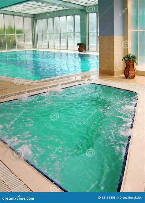 Indoor Swimming Pool Royalty Free Stock Photography