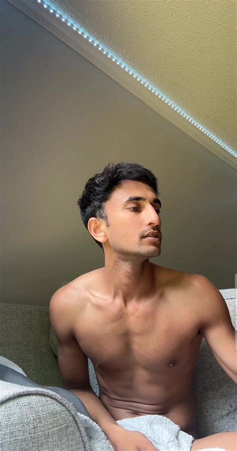 Hunk Nude On Live Thisvid