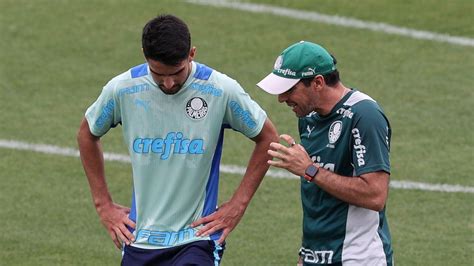 Abel Ferreira não mede palavras e define sobre a saída de Flaco López