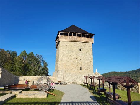 Ruiny zamku w Muszynie Co w górach