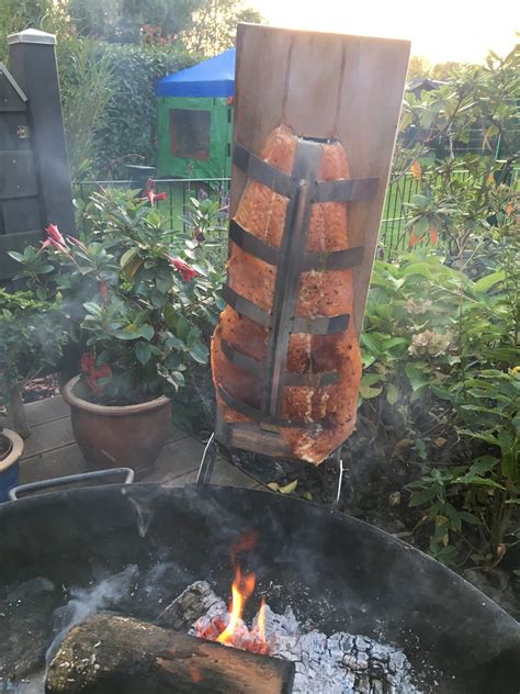 Flammlachs Vom Brett An Der Feuerschale Grillforum Und Bbq